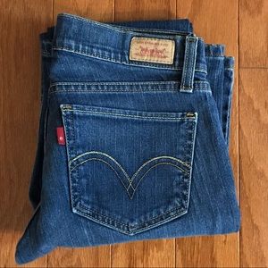 Woman’s Levi’s Genuinely Crafted Jeans!